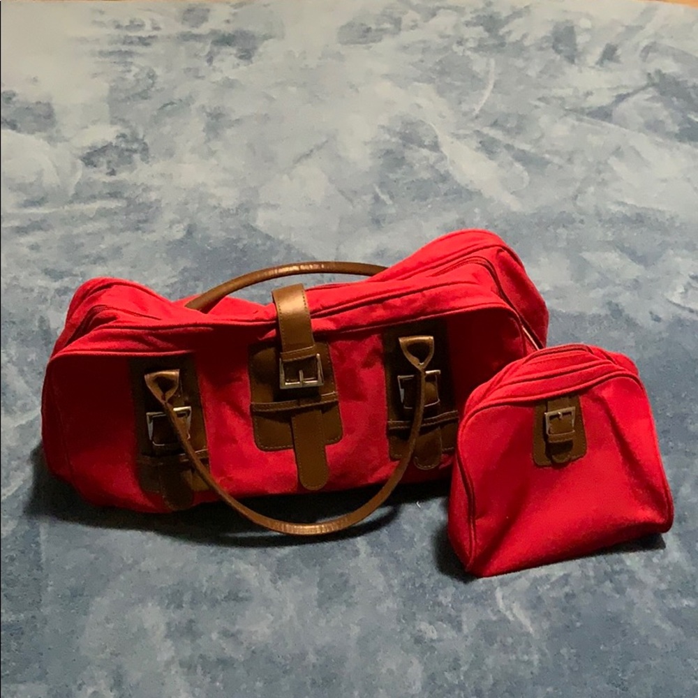 Yves Rocher Red Duffel bag With accessory bag